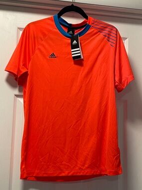 NWT Adidas Men’s Infra red/collenavy Short-Sleeve Athletic Tee with Blue Trim